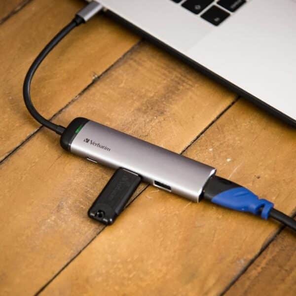 VERBATIM HUB MULTIPUERTO USB-C / 2XUSB 3.0 / HDMI CARGA USB-C PLATA